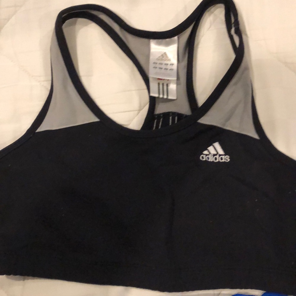 Assists sport bra